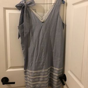 Vineyard Vines Eyelet dress